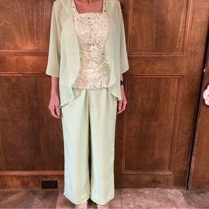 Special occasion/evening attire.